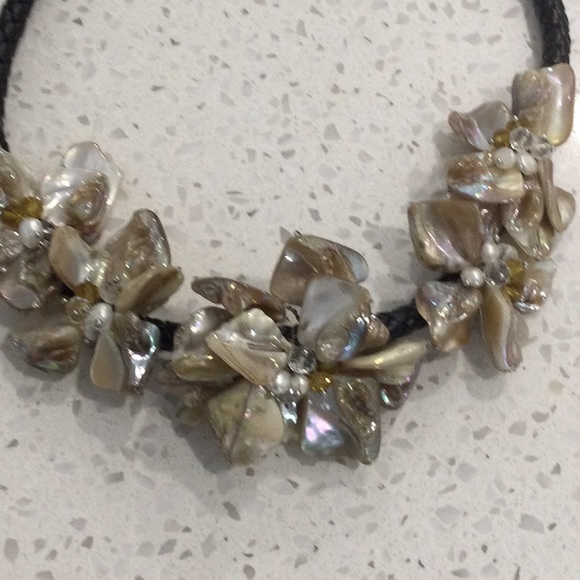 NECKLACES FLORALS - Picture 3 of 15